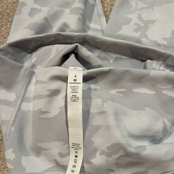 Lululemon Gray Camo Leggings 28” - Picture 2 of 2